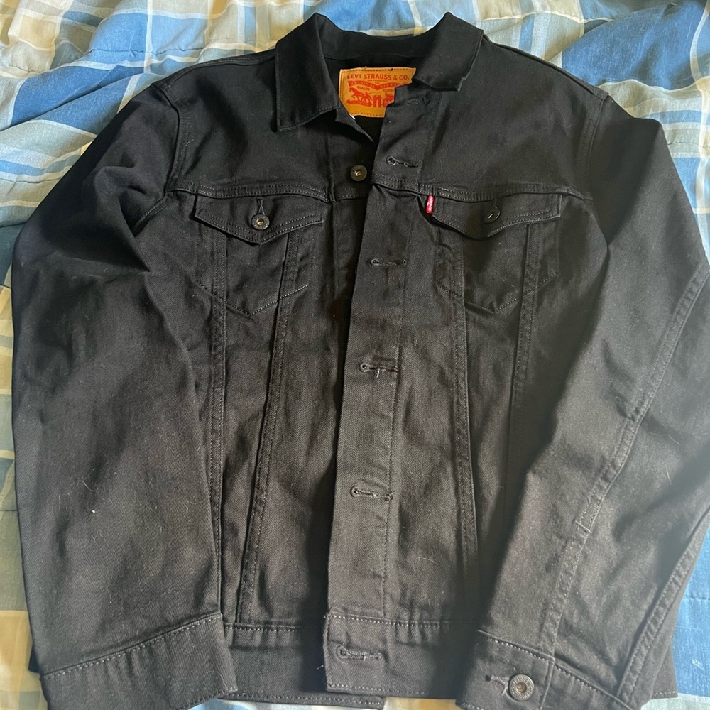 Levi’s denim trucker jacket size M black